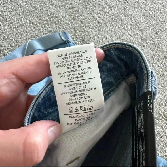 Joe’s Jeans Rolled Short Size 26 - Picture 3 of 8